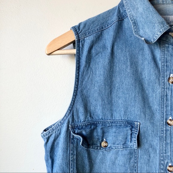 Vintage Tops - Vintage 90’s Denim Sleeveless Button-down